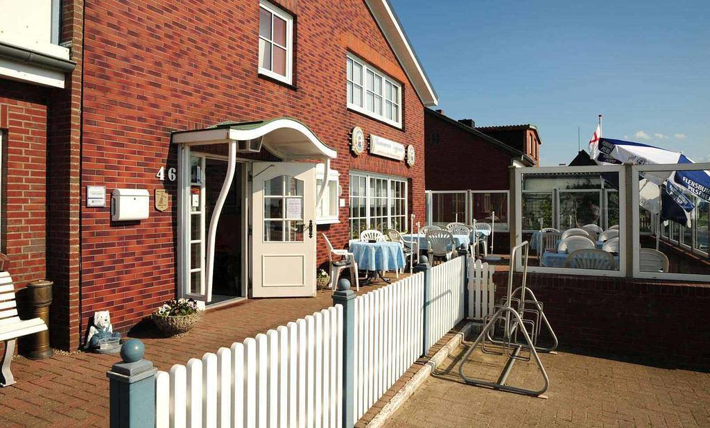 Hotel-Restaurant England Нордштранд Экстерьер фото
